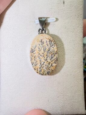 Dendritic stone pendant